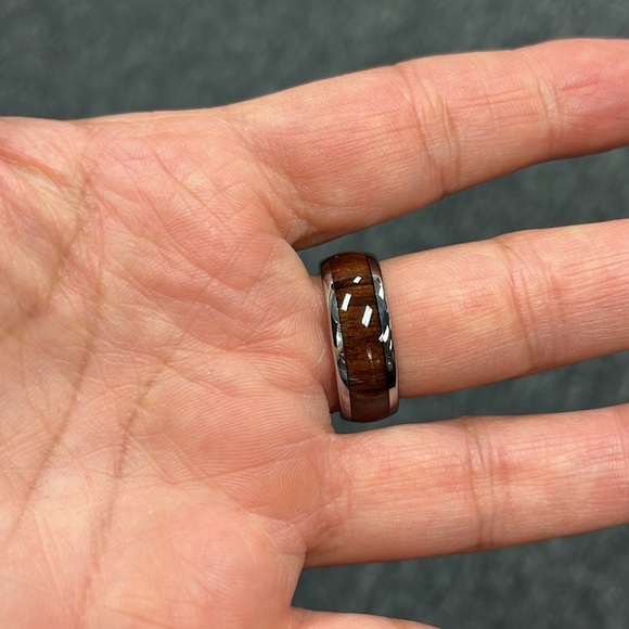 8MM ROSE WOOD INLAY TUNGSTEN WEDDING BAND - Picture 16 of 16